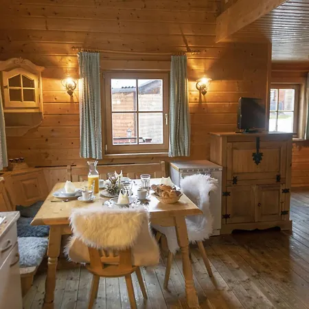 Urige Doppelhaushaelfte 11 Und 12 Holiday home Grafenweg